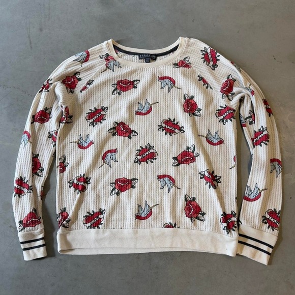 Tops - Vintage women's Ed Hardy style thermal long sleeve shirt